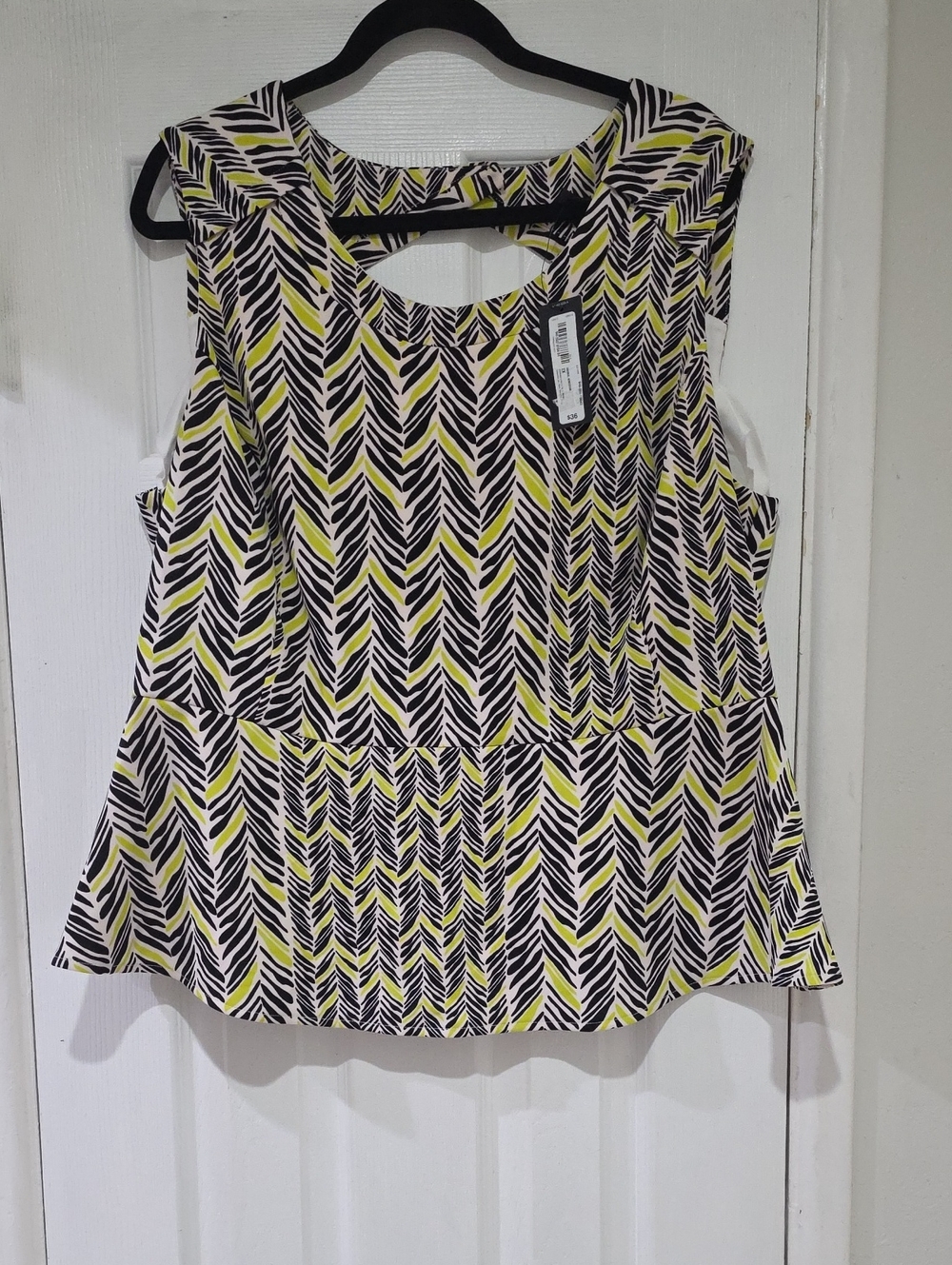Worthington Sleeveless Chevron Peplum Top in Yellow, Black and White